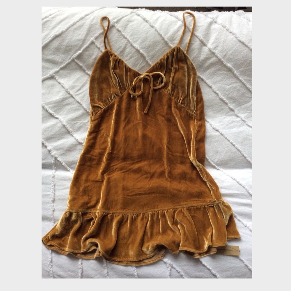 Last Call - NWT Reformation Polly Dress - Picture 5 of 6